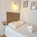 L'histoire Clermontoise - Tramway Au Pied Du Apartment *