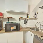 L\'Histoire Clermontoise - Tramway au pied du logement